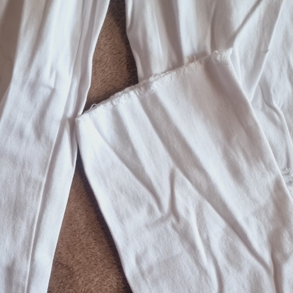 White High Rise, Ripped Jean - Picture 12 of 13